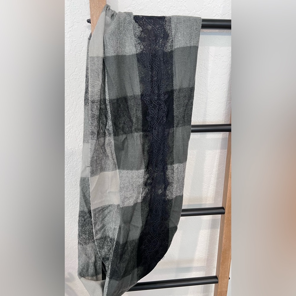 Betsy Johnson plaid scarf